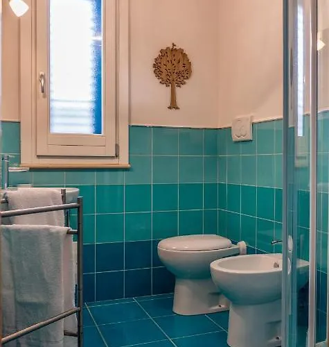 Tra Vento E Mare * 法维尼亚纳